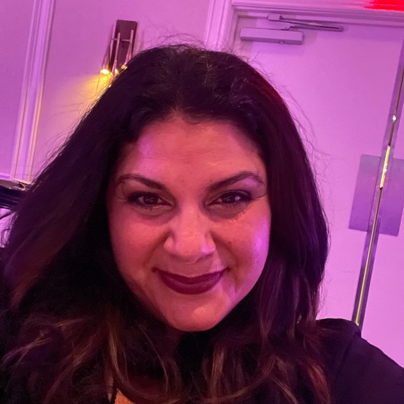 Meet your Posher, Melissa - Picture 1 of 1